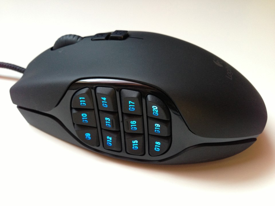 Hardware Review: Logitech G600 (GameBanana > Articles > Hardware